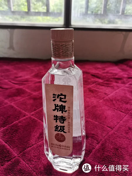 谁说当代年轻人不爱喝白酒，这3款颜值品质俱佳，很受欢迎！