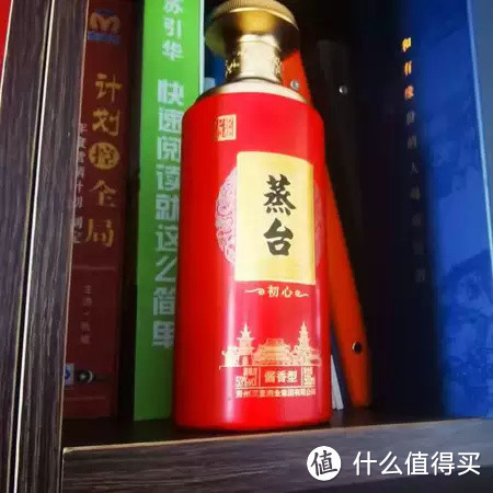 谁说当代年轻人不爱喝白酒，这3款颜值品质俱佳，很受欢迎！