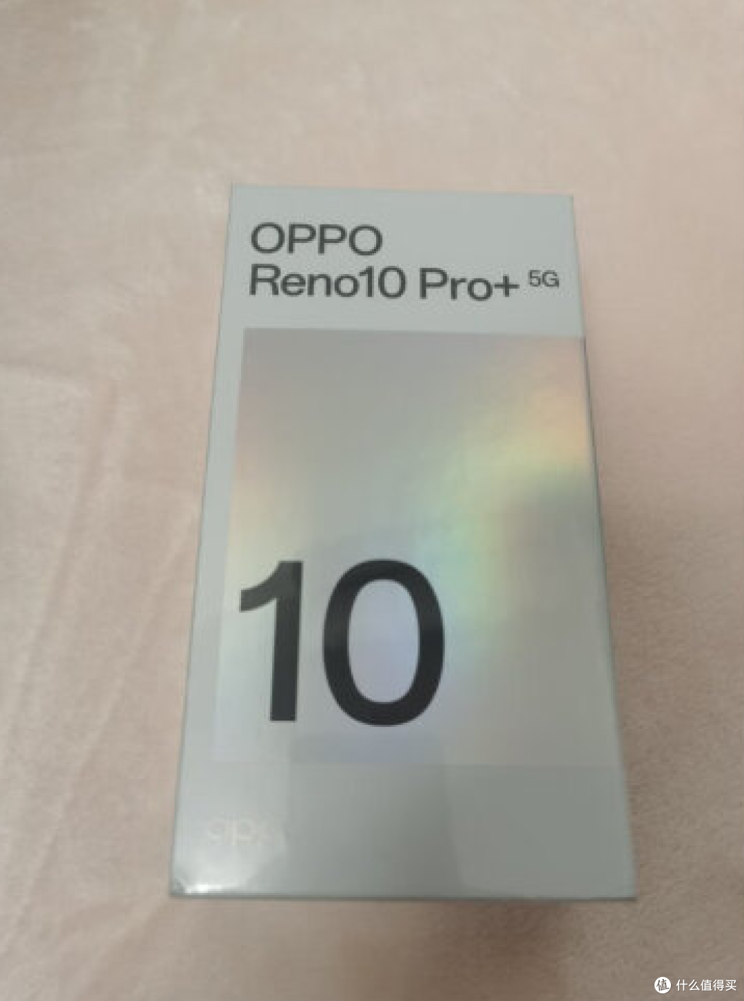 6.74英寸挖孔全面屏，120Hz刷新率，OPPO Reno 10 Pro+