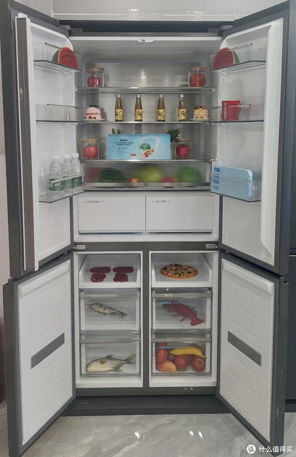 听我一句劝，全嵌入式冰箱真的有点绝，说实话，买了这个冰箱我真的有点后悔。。