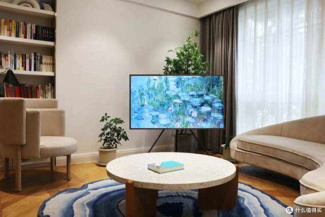 越来越没人看的电视，为何大屏电视机却越来越流行？现在明白了