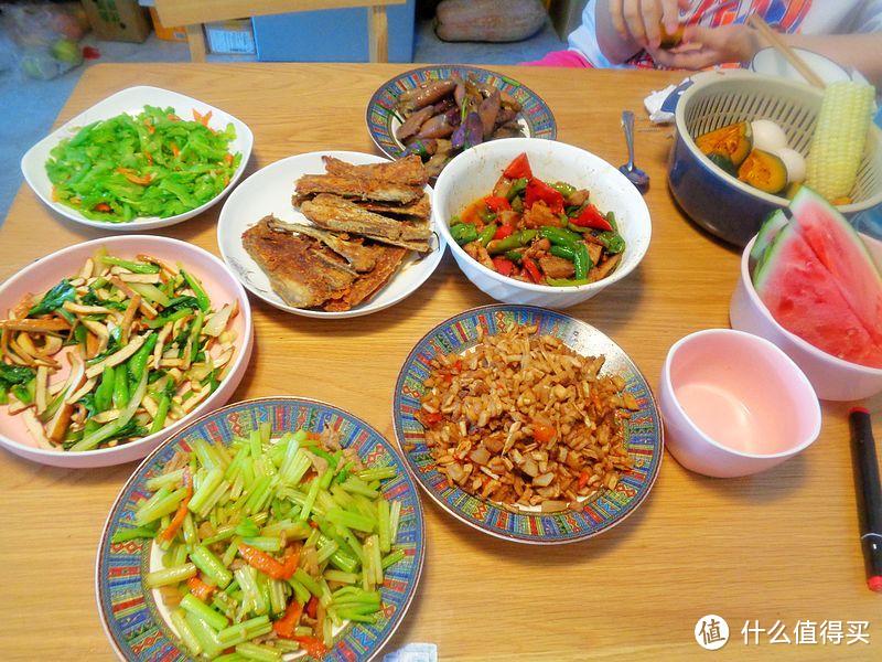 看杭州人周末一日三餐吃的啥？粗粮细粮一起吃，小龙虾做午餐