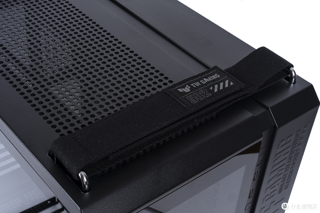 很黄很暴力，华硕 TUF GAMING GT502弹药库 装机展示
