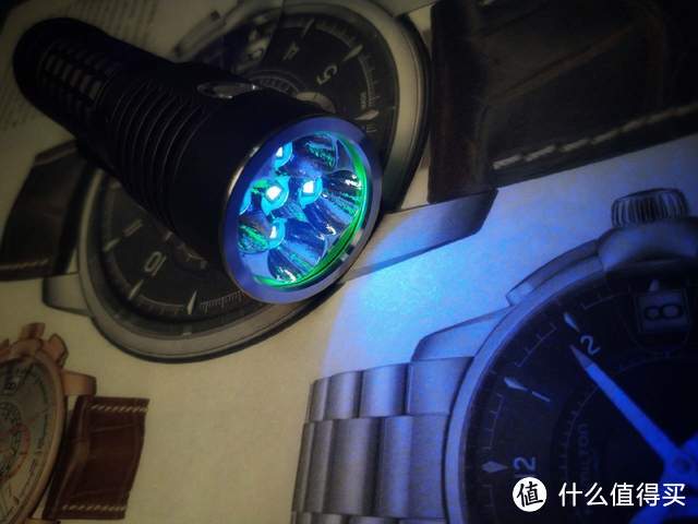 想要品质生活，用它随身检测：在路上X4K-UV365紫光强光手电
