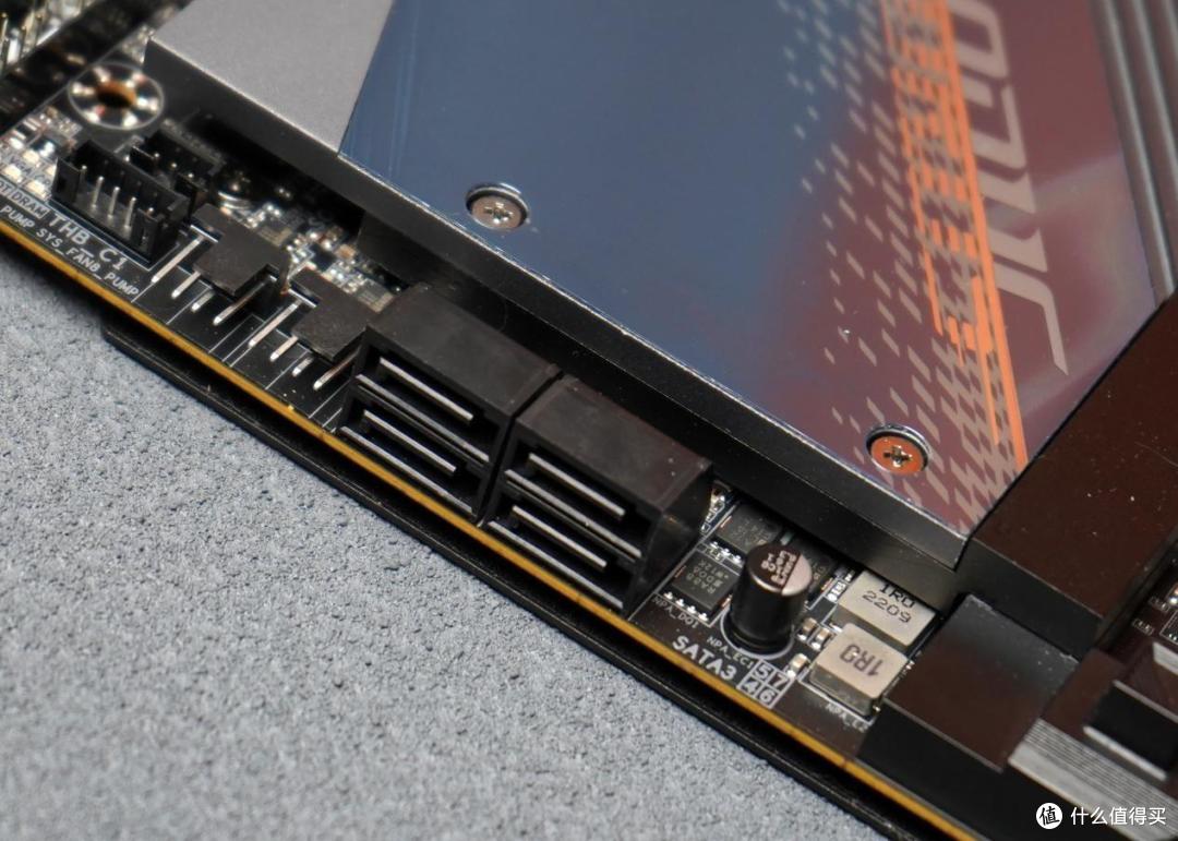 技嘉Z790 AORUS MASTER主板评测：i9-13900K的王者座驾
