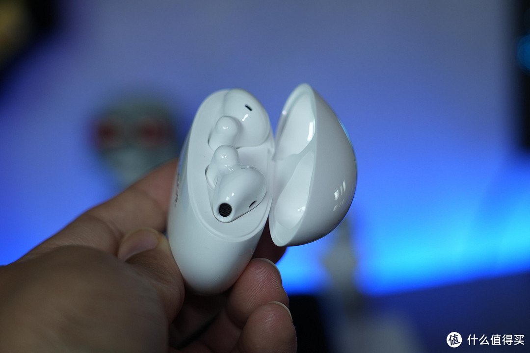 荣耀 Earbuds X5真无线蓝牙耳机：小巧精致 颜值与性能兼具