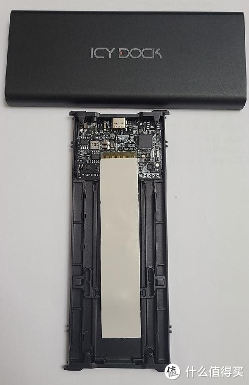 ICY DOCK MB861U31-1M2B NVMe SSD 转USB 3.2 Gen2 10Gb/s 外接盒简测