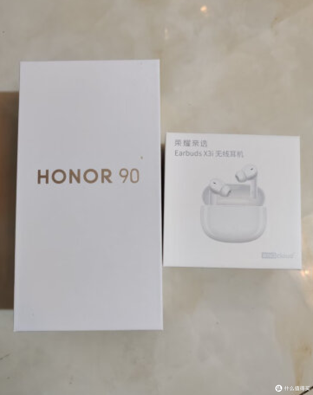骁龙7Gen1强劲动力,5000mAh大电池,荣耀90