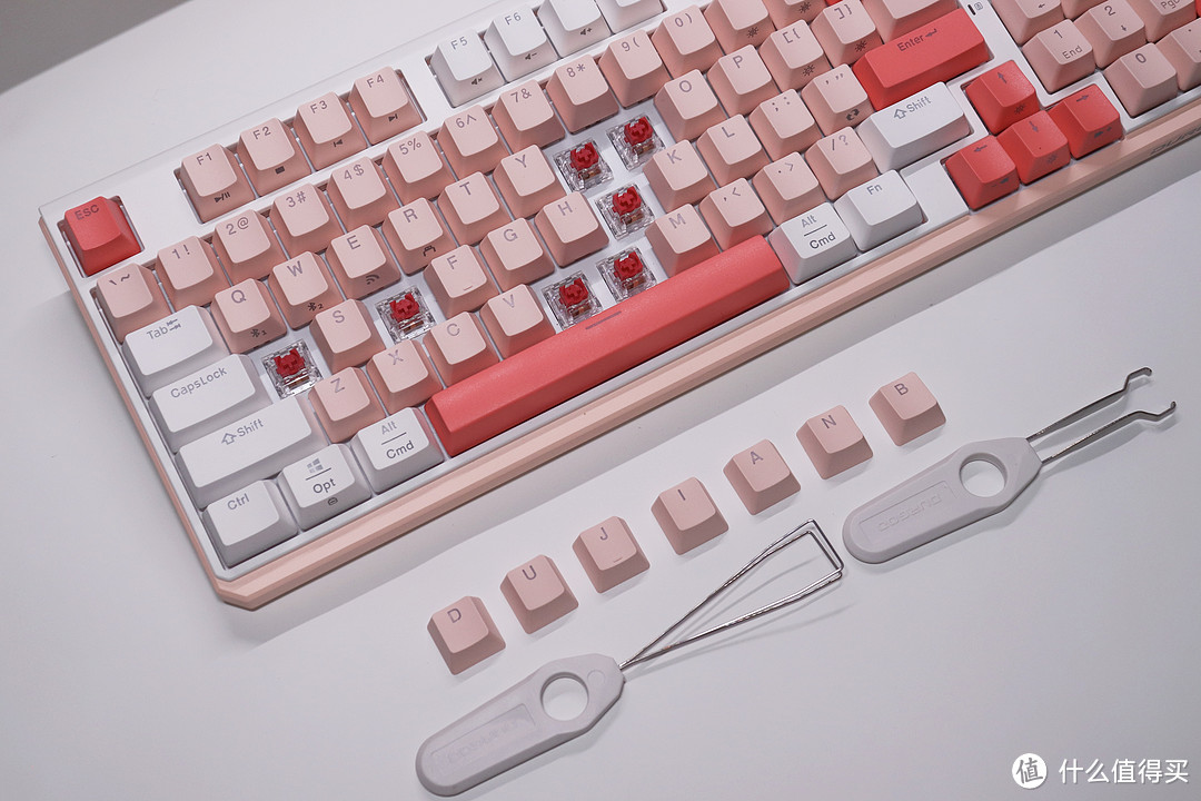 男生也可以使用粉色系键盘，高颜值键盘来袭，杜伽K615W键盘体验