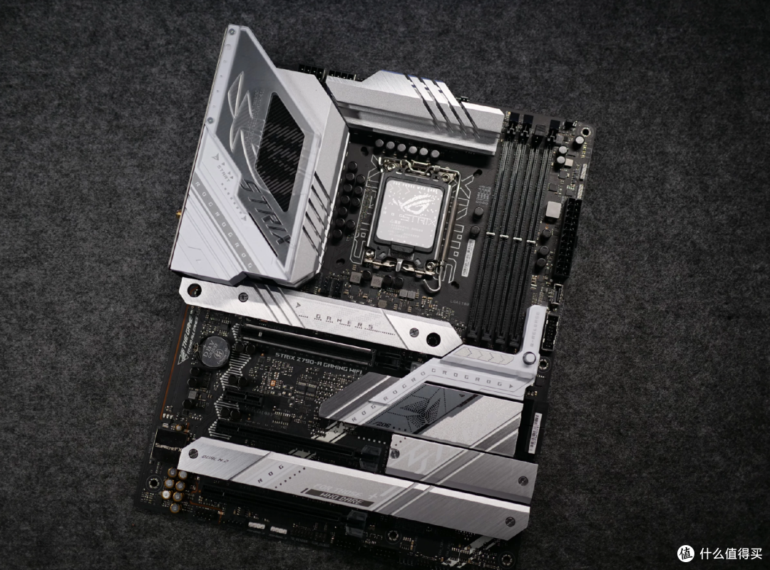 不只是4K游戏,索泰RTX 4090 AI绘图体验