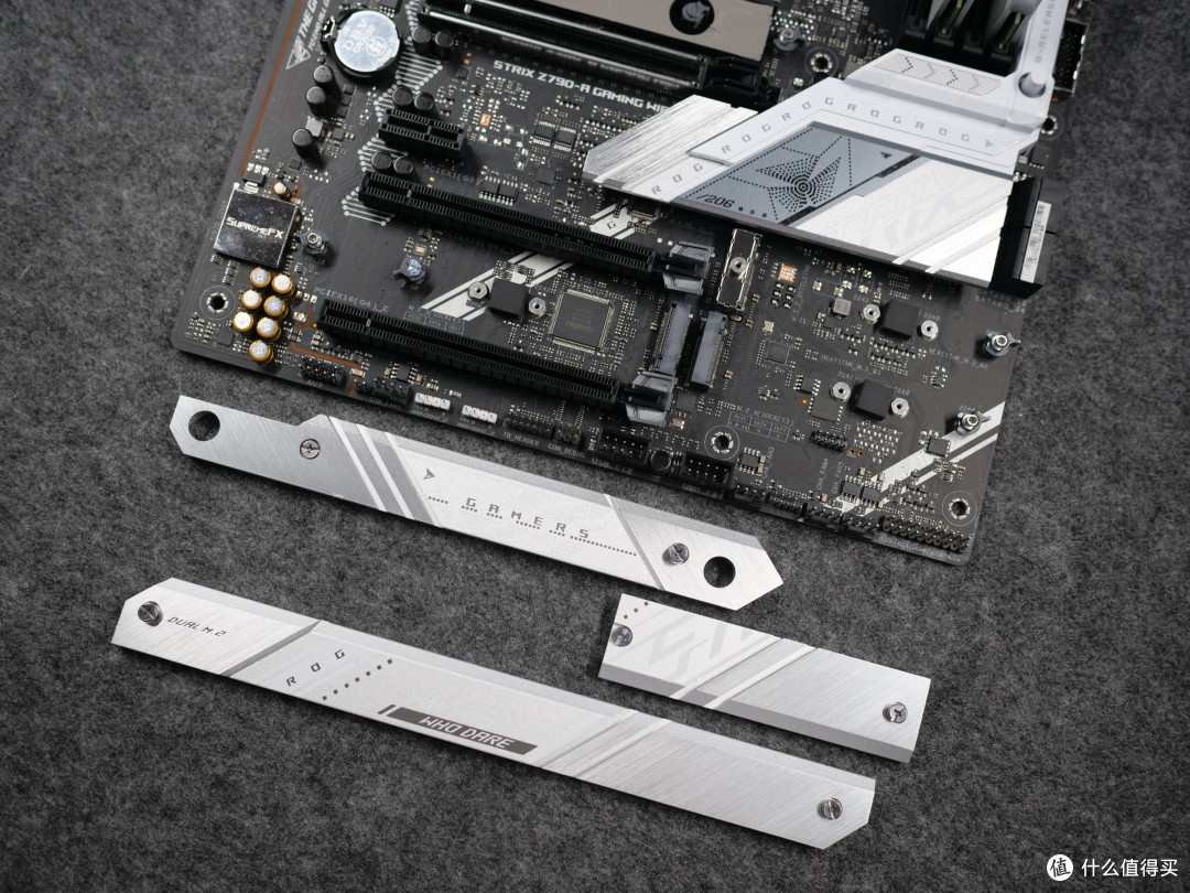 不只是4K游戏,索泰RTX 4090 AI绘图体验