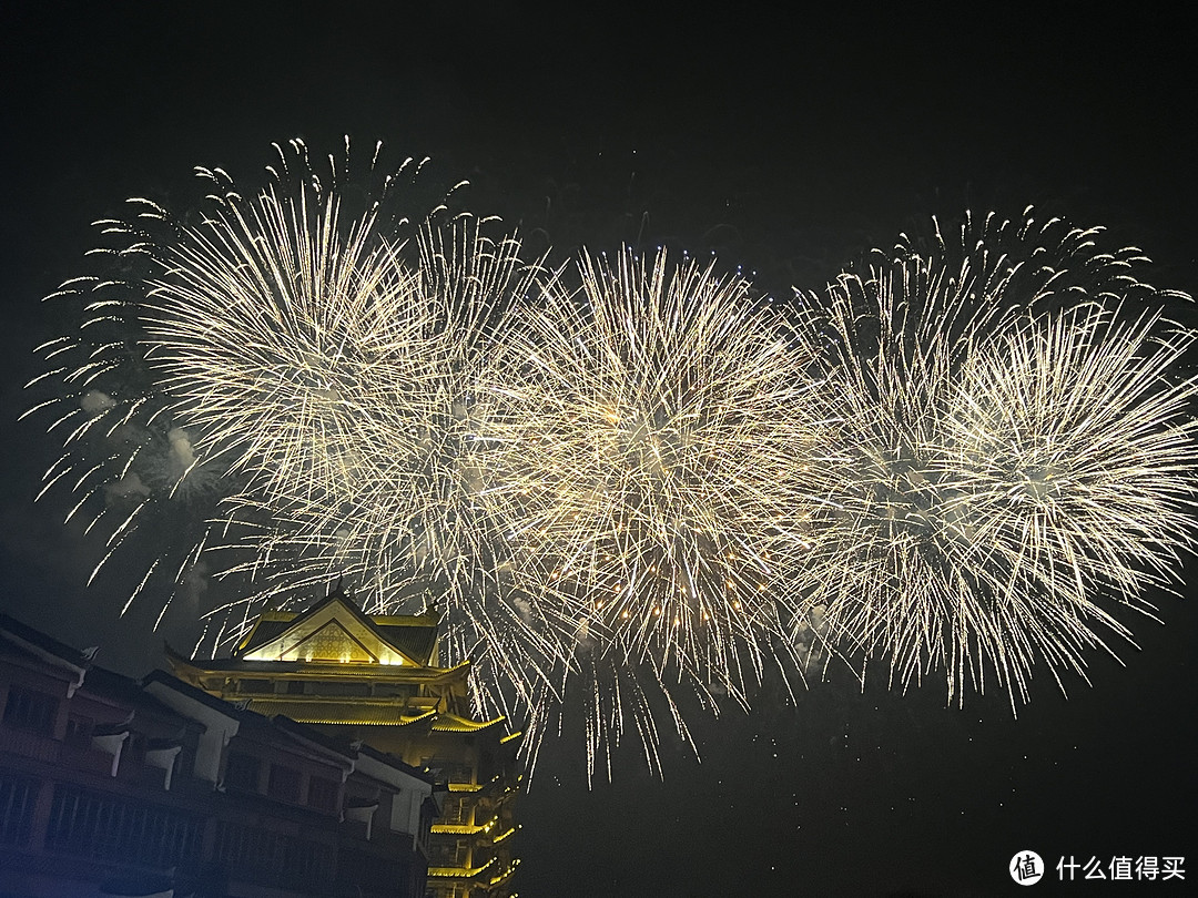 烟花太棒惹，藏在太湖边的古镇