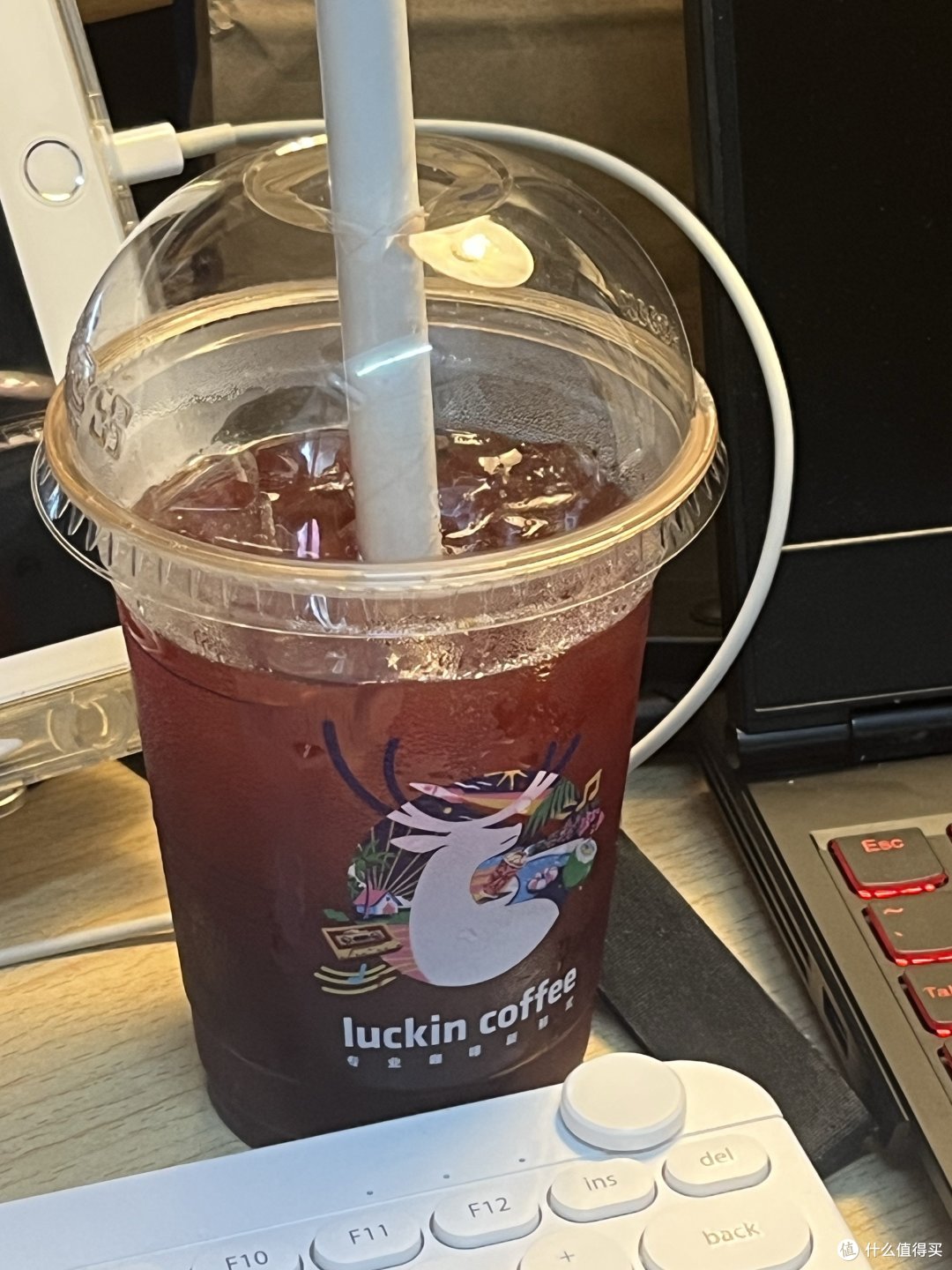 这杯葡萄🍇冰萃美式到底是谁爱喝啊😑