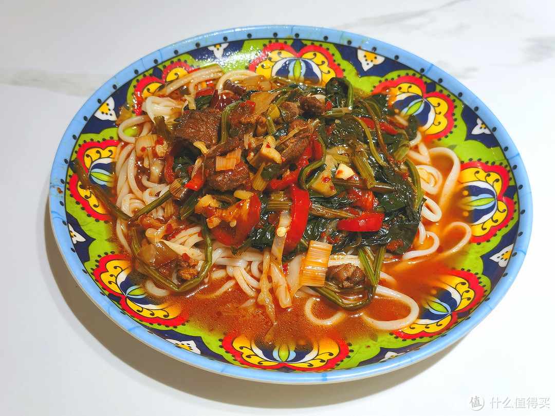 寻味新疆566:喀什·褒贬不一的白公羊烤肉拉面店