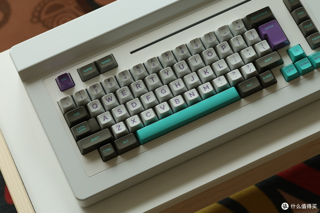 每日一键丨老配色,新高度 JTK HSA HF