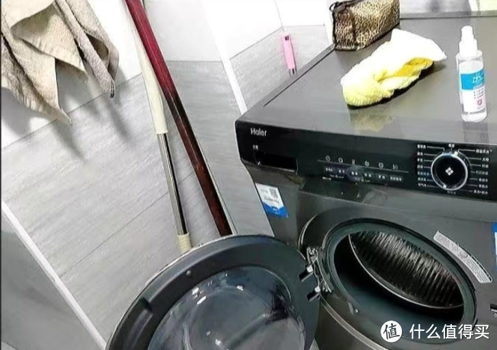 ​​​海尔直驱变频滚筒空气洗蒸汽洗洗衣机，非常好用