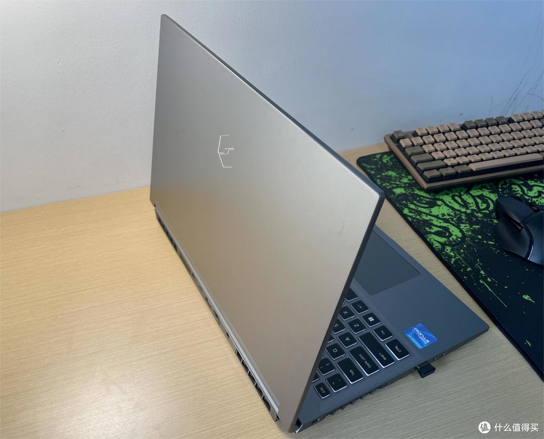 2023游戏本性价比之王-机械革命极光Pro2023评测