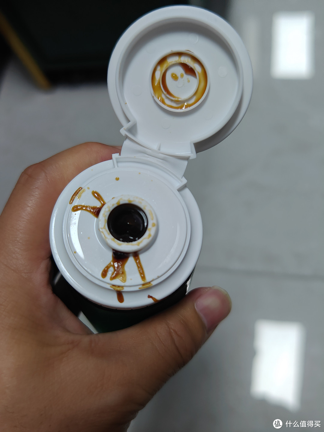 用了多年玻璃瓶的耗油,今天要来跟大家安利一下可以挤压的海天蚝油!