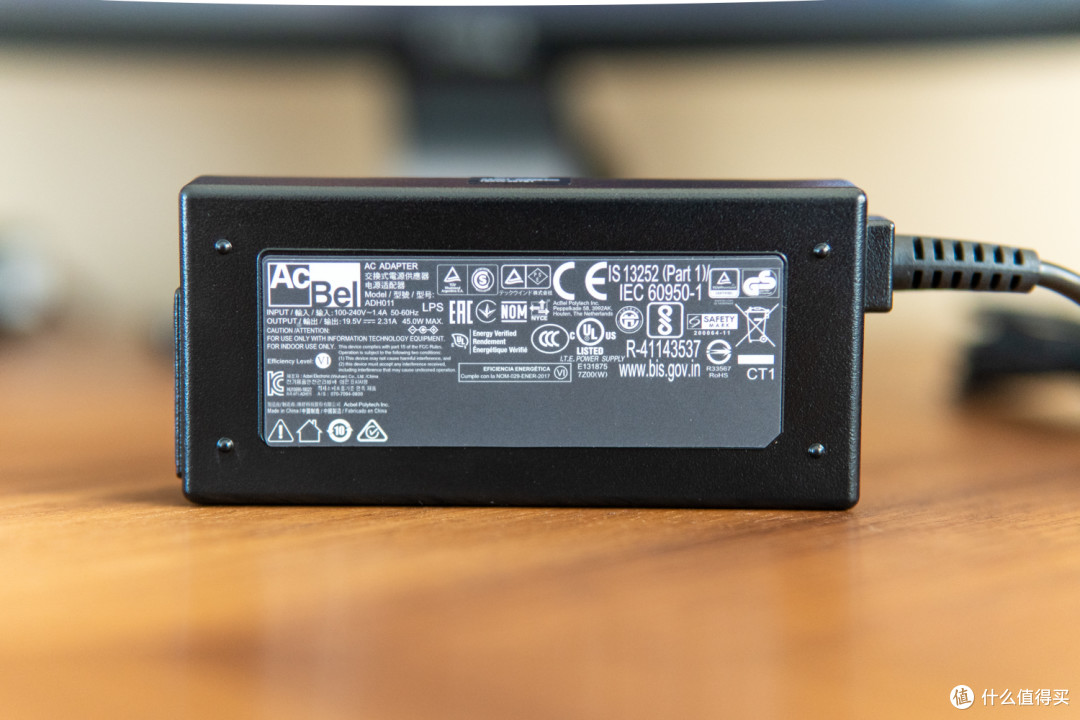 3千元的路由器一个就能搞定全屋WiFi信号吗？华硕灵耀Pro AX11000M实测