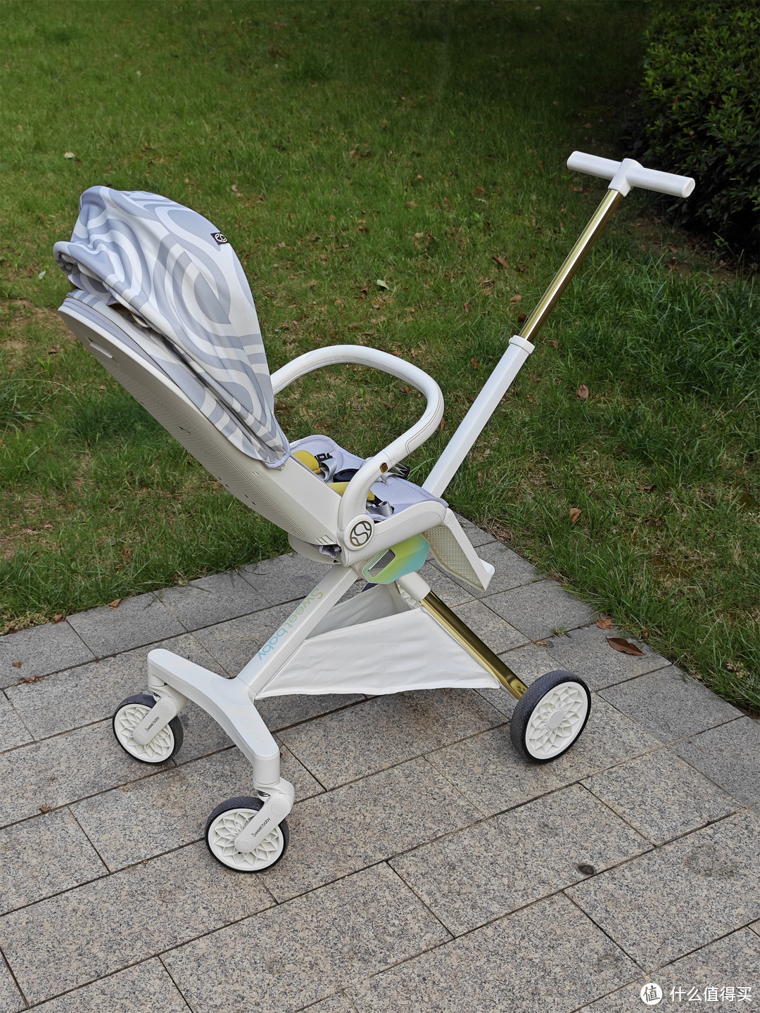超高颜值的全功能婴儿车——帛琦（Pouch）S6众测体验
