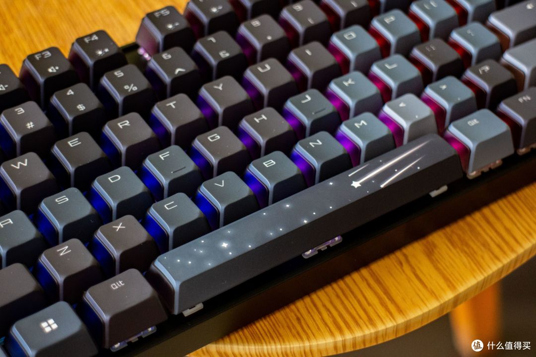"原厂"的改变与不变——Cherry MX 8.2 TKL 曜石XAGA