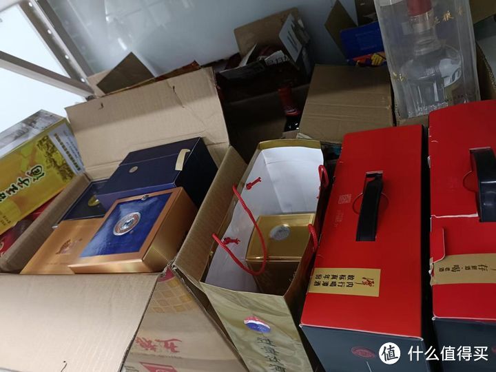 3年撸酒15万,今年毕业了,盘点我的酒柜收藏和白酒库存