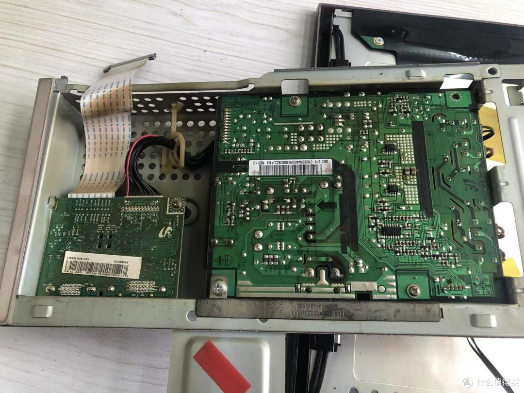有了新欢,不忘旧爱~~维修主任的旧显示器
