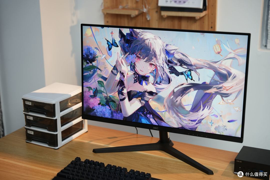 HKC V2717上手体验:办公游戏两用,上班摸鱼两不误