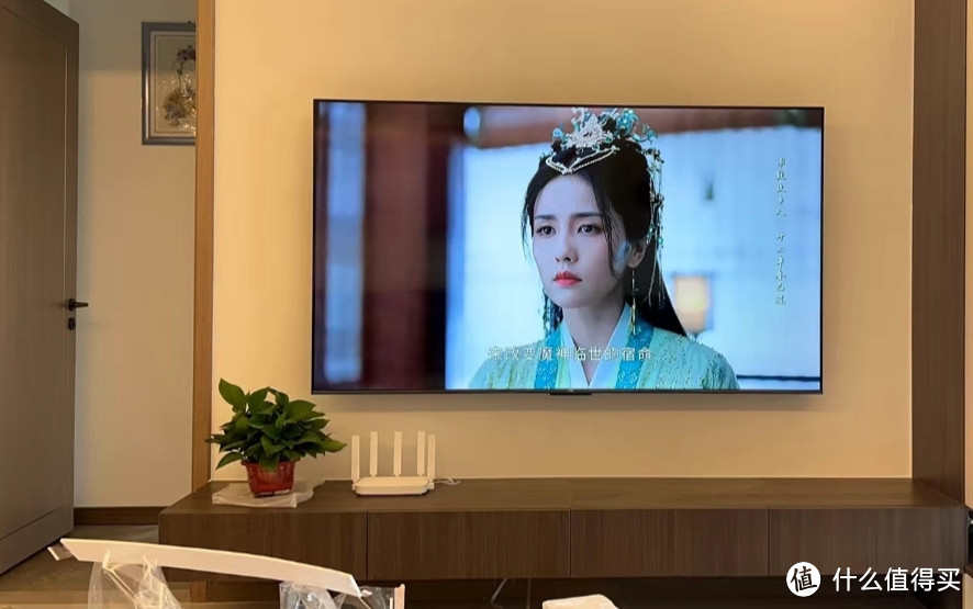 ​​​​​TCL 75英寸120Hz声控语音4K高清V8电视，巨好用