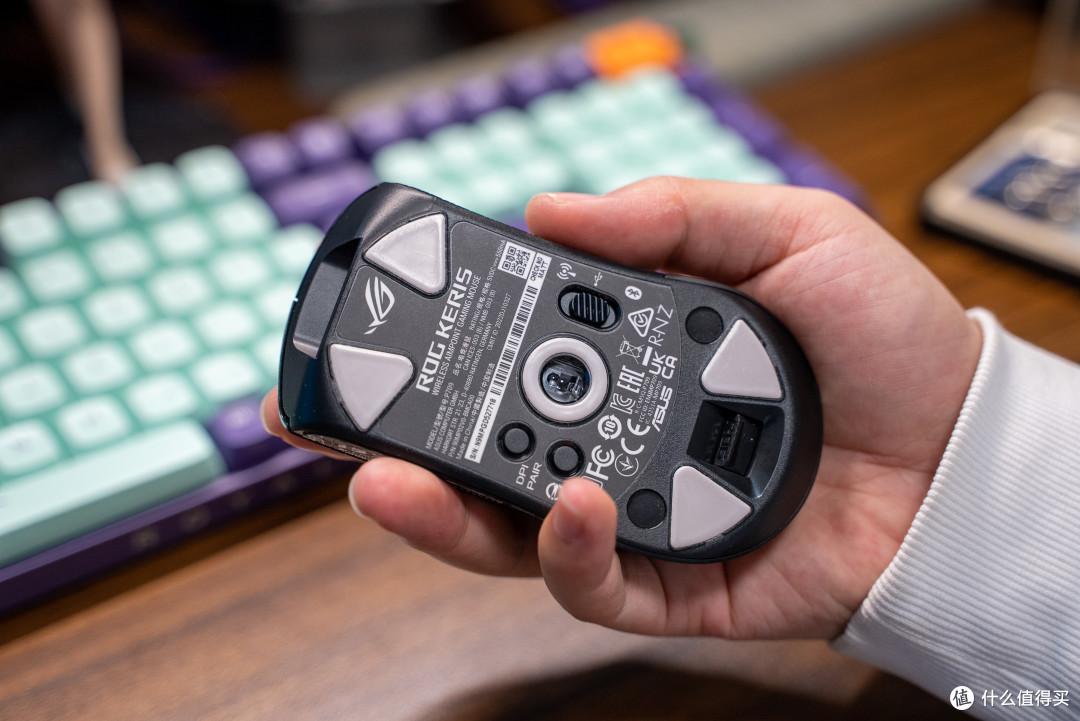 三模连接+神光同步——ROG月刃无线版 AimPoint 36K游戏鼠标上手分享