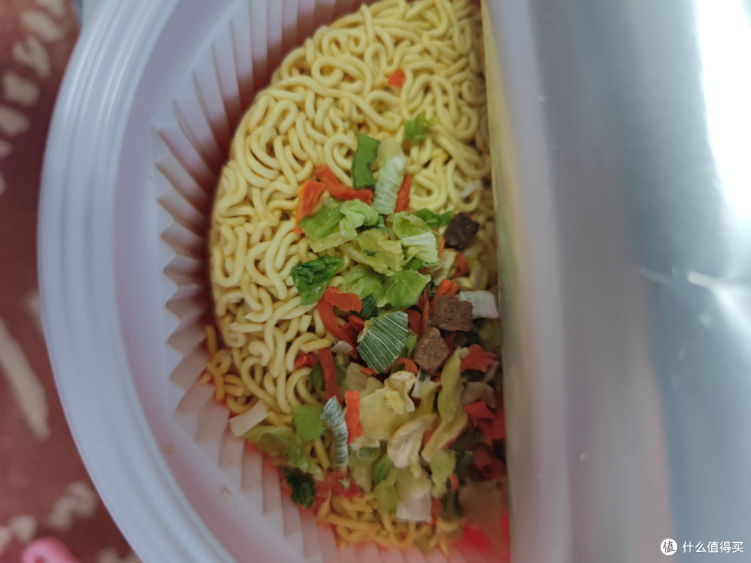 康师傅干拌牛肉面,性价比不错