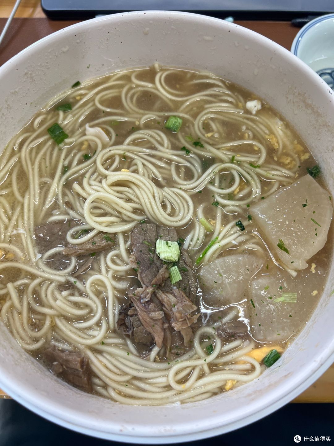 还说牛肉少的可怜?——来看看这款统一那街那巷兰州牛肉面