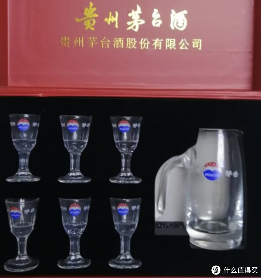 买茅台送的2个小酒杯，除了用来喝酒，还有3个妙用，你都知道吗？