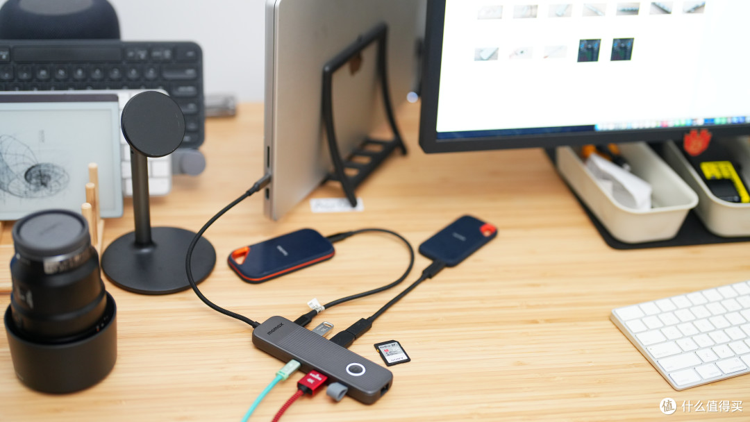 USB-C一线连:100W大功率充电,一键息屏, MOMAX 8合1扩展坞强大功能与便捷体验