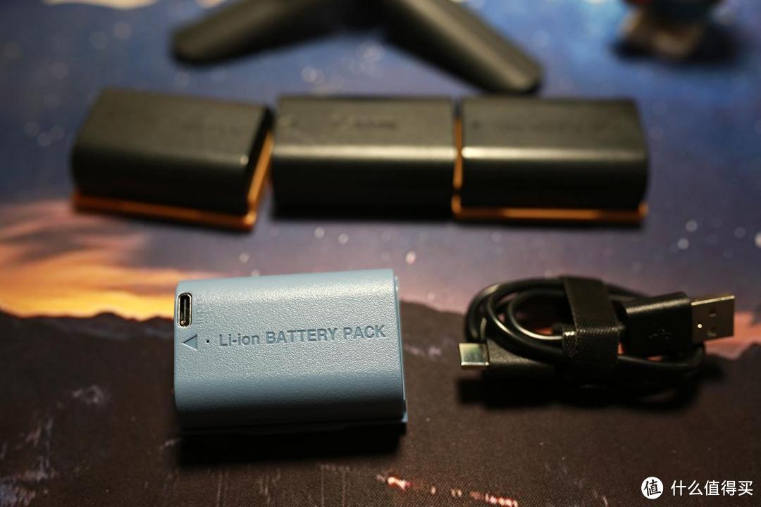 大容量而便捷，斯莫格USB-C直充相机电池给你惊喜