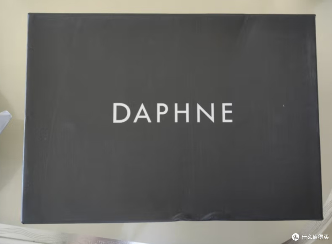 相见恨晚的女式凉鞋,穿一整天都不会感到脚累!