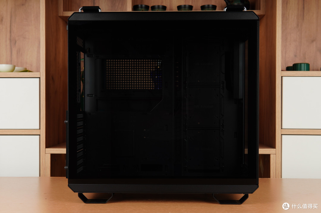 高质感经典黄黑主题，i7-13700K+ROG龙王三代+猛禽RTX4070Ti+GT502机箱装机展示