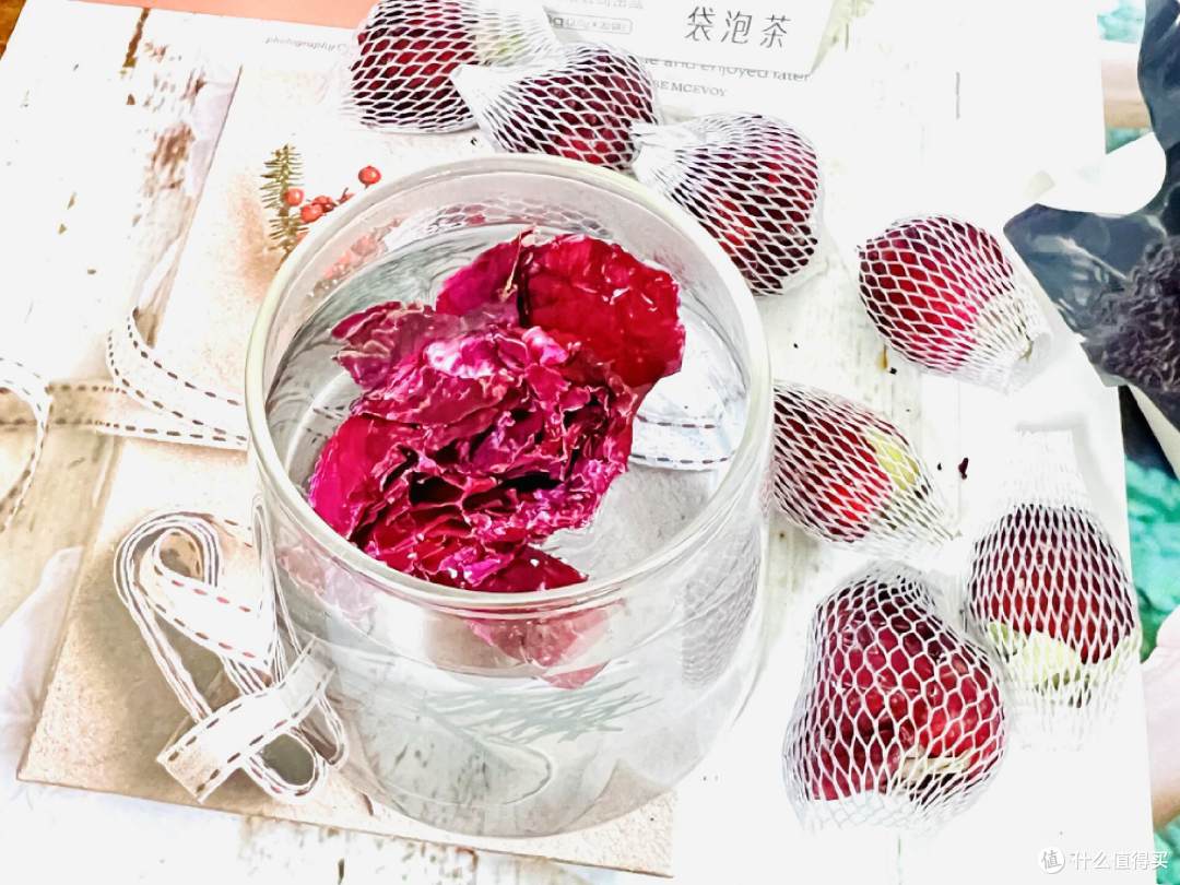 玫瑰花遇到了香醇红茶,喝出了红润好气色