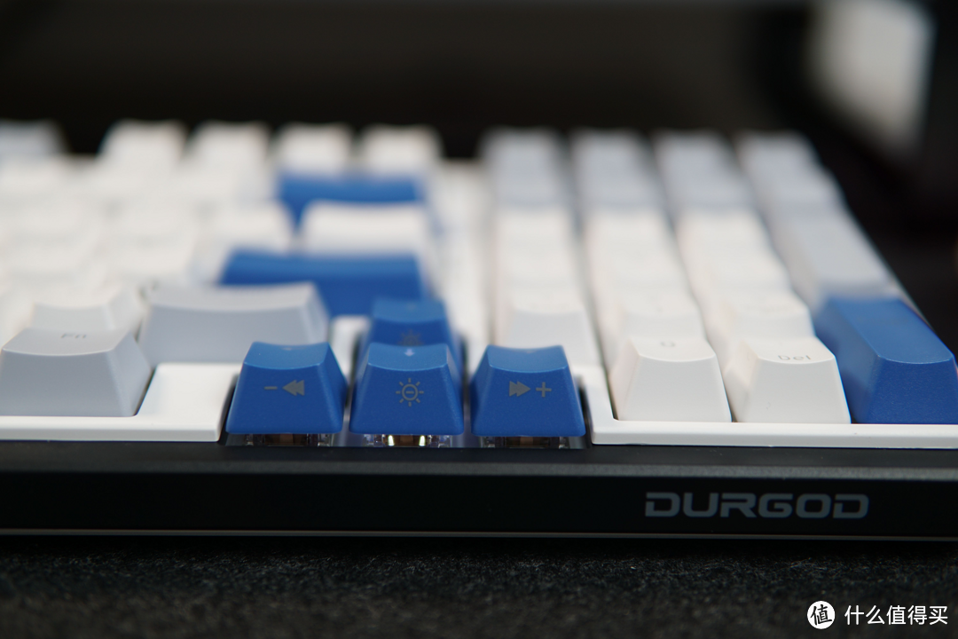 首款98配列，虽迟但到，杜伽K615W三模机械键盘开箱