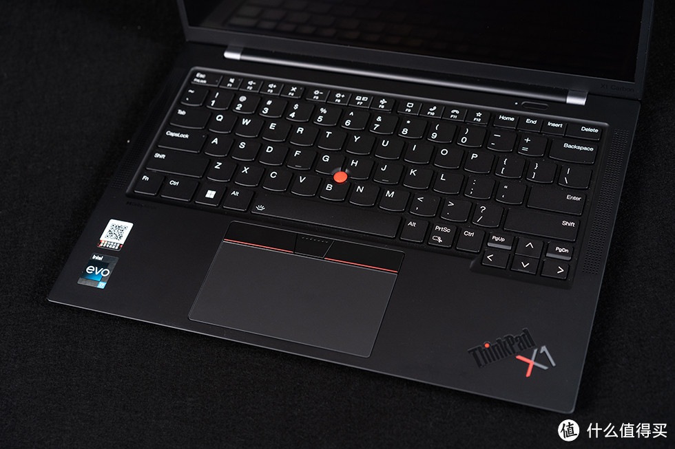 商务轻薄本的标杆之作，ThinkPad X1 Carbon 2023 新鲜体验