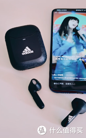 adidas也做耳机 adidas Z.N.E-01蓝牙耳机