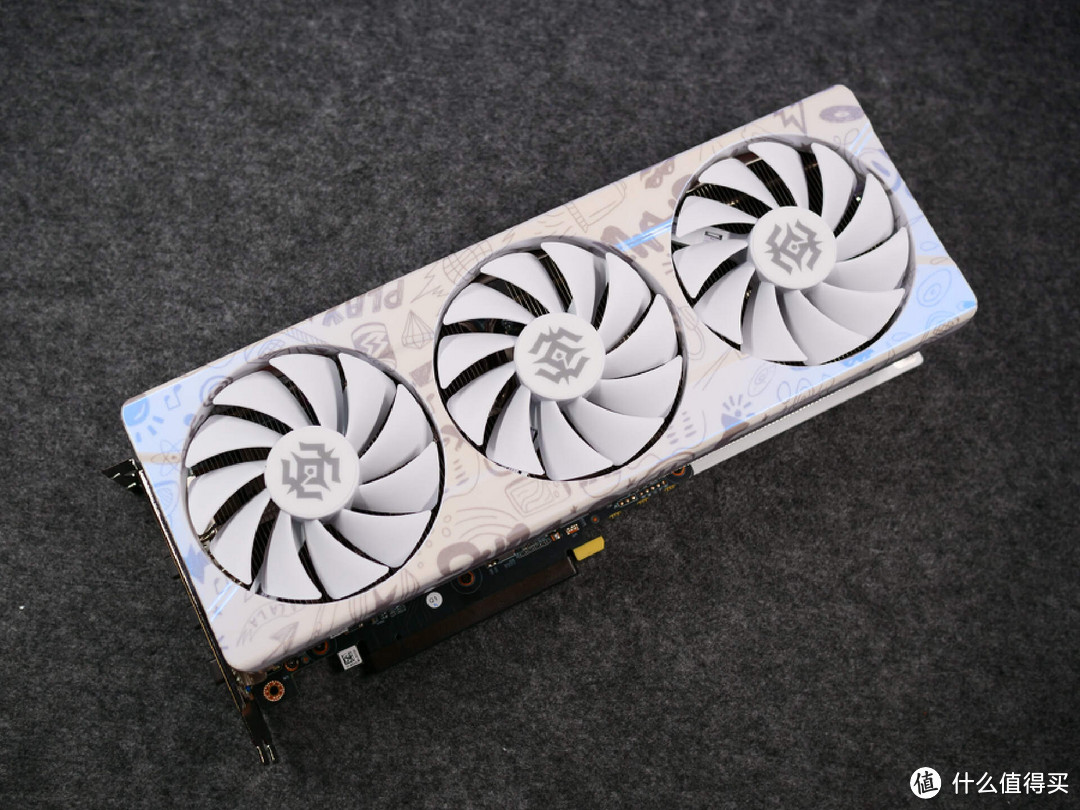 不到4800的ROG Z790吹雪D5+13700K怎么装机？用华硕TUF GT502弹药库机箱搭建电竞海景房主机