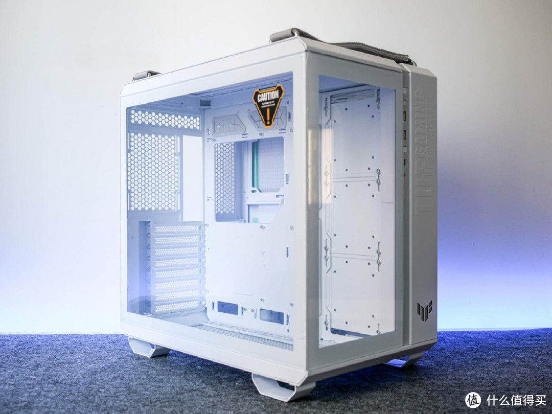不到4800的ROG Z790吹雪D5+13700K怎么装机?用华硕TUF GT502弹药库机箱搭建电竞海景房主机