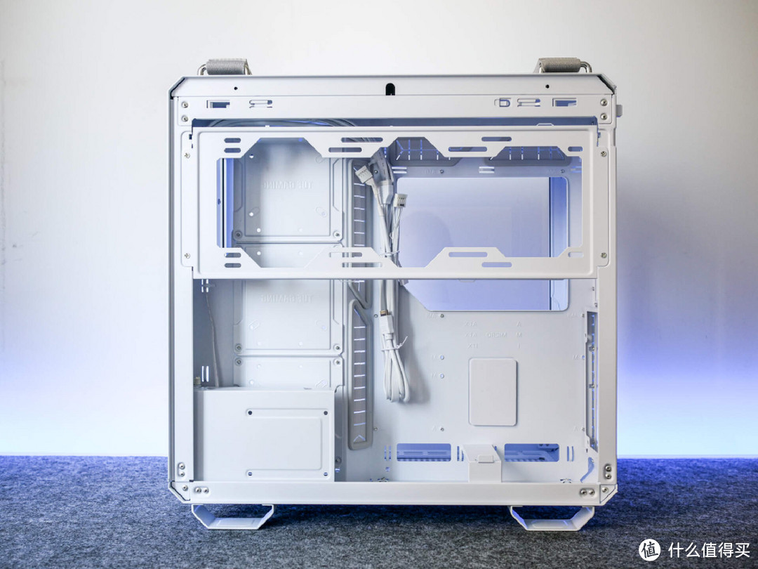 不到4800的ROG Z790吹雪D5+13700K怎么装机?用华硕TUF GT502弹药库机箱搭建电竞海景房主机