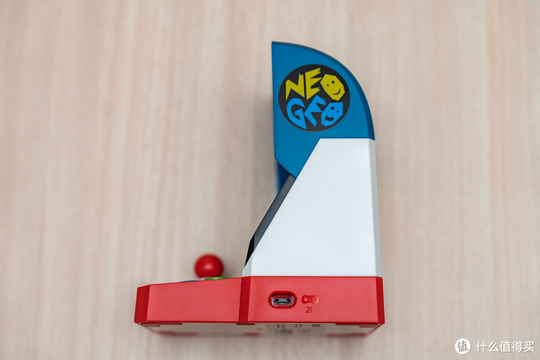 199 元的情怀你买吗?我买! SNK NEOGEO mini 游戏机