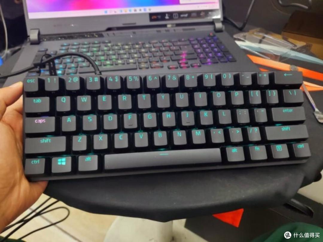 100块的机械键盘和上千的机械键盘,会有很明显的差距吗?廉价款值得入手吗?
