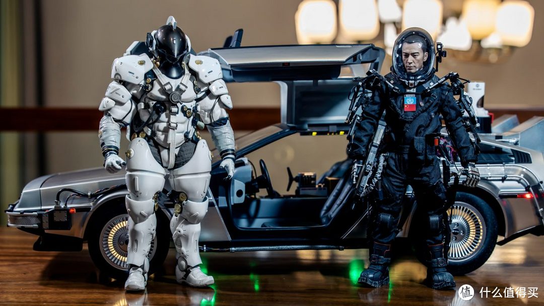 最经典的时光机归来,HotToys《回到未来2》德罗宁时光车