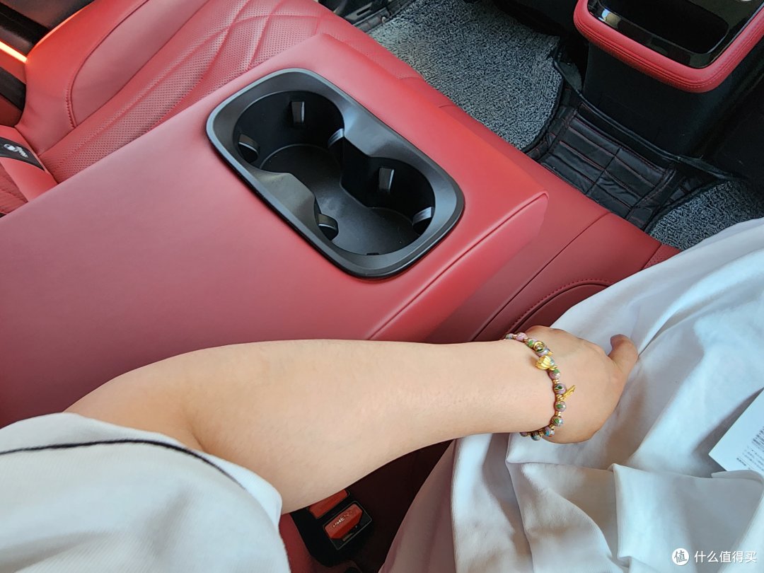 女王副驾?20万的价格,40万的配置??星途瑶光试驾记。