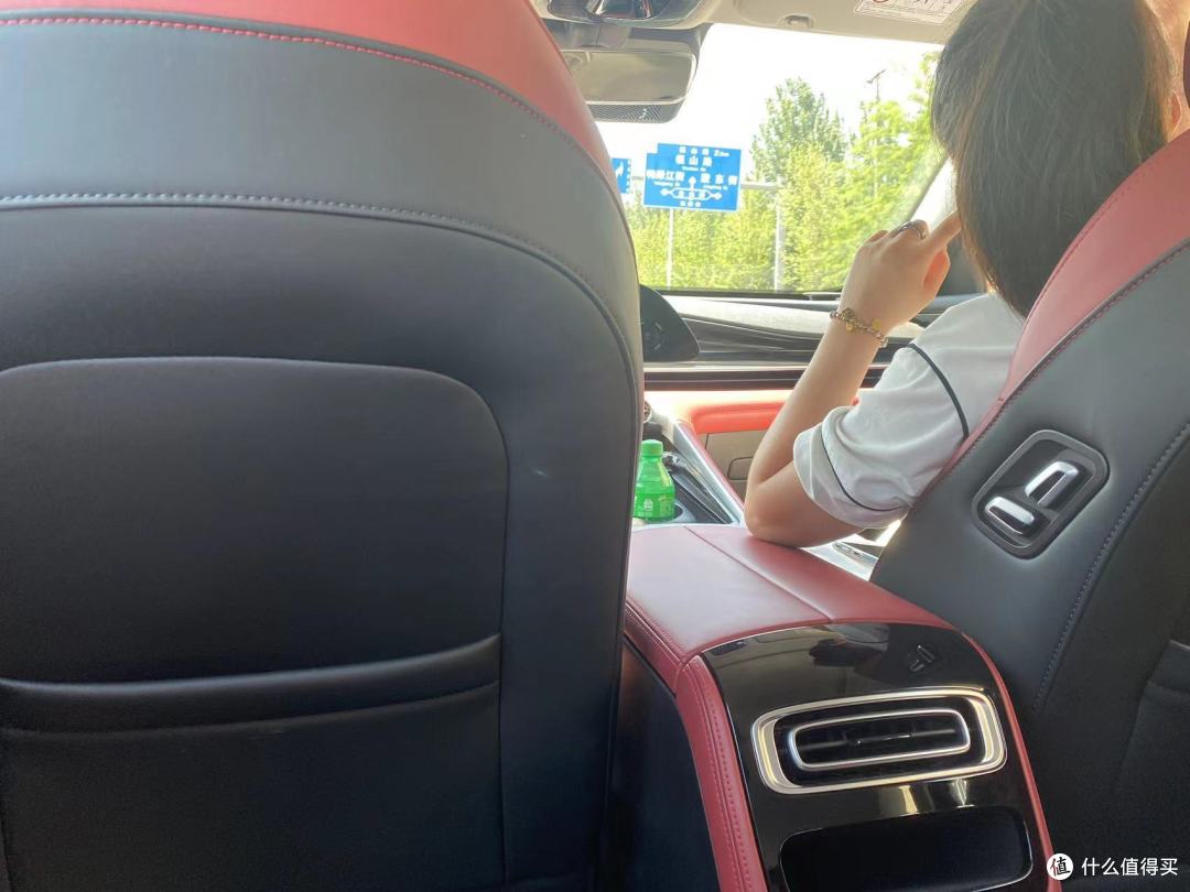 女王副驾?20万的价格,40万的配置??星途瑶光试驾记。