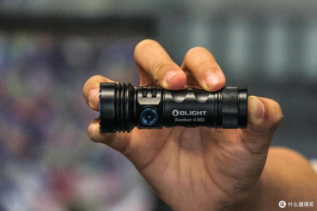探索黑暗、前行由我:傲雷Seeker4 mini